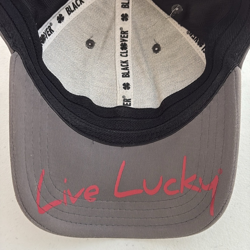 Live Lucky Fitted Hat Gray USA Clover Men’s S/M - Picture 4 of 5